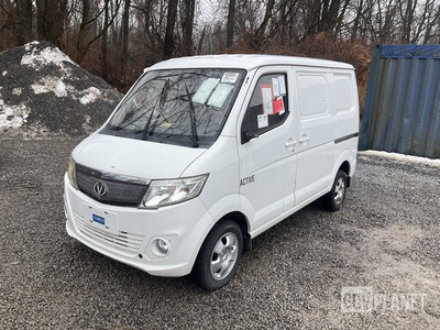 Vantage Active Minivan