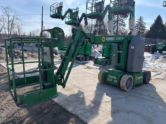 2016 Genie Z-30/20N 2WD Electric Articulating Boom Lift 2016 Genie Z-30/20N 2WD Electric Articulating Boom Lift