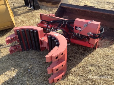 Handy HRTH43 38 in Skid Steer Grapple