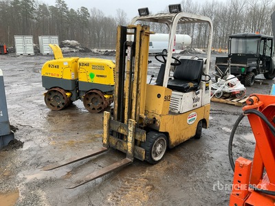 1974 Yale GLCP030UMS 3000 lb フォークリフト