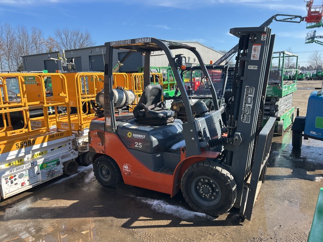 2017 Boss FY25 4300 lb Pneumatic Tire Forklift
