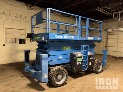 2016 Genie GS-5390 Diesel 4x4 Scissor Lift