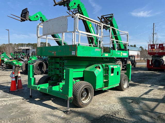 2016 JLG 4394RT Diesel 4x4 Scissor Lift 2016 JLG 4394RT Diesel 4x4 Scissor Lift