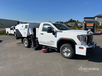 2022 Chevrolet Silverado 2500 Sweeper Truck