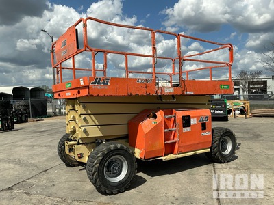 2016 JLG 4394RT Diesel 4x4 Piattaforma aerea verticale
