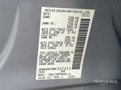 2011 Nissan Titan 4x4 Crew Cab Pickup