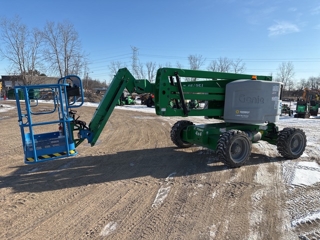 2016 Genie Z-45/25J 4WD Dual Fuel Articulating Boom Lift
