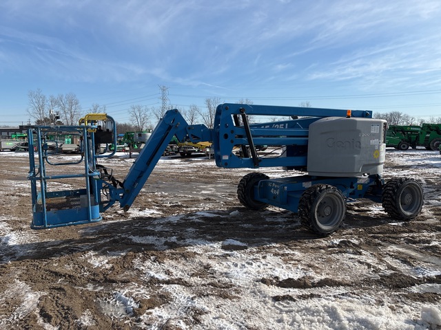 2017 Genie Z-45/25J 4WD Dual Fuel Articulating Boom Lift