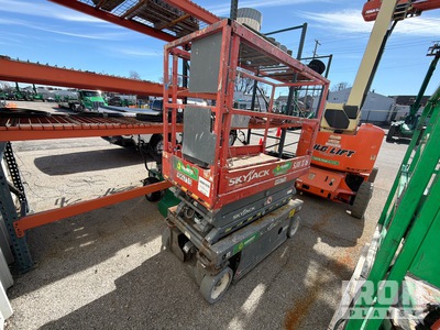 2015 Skyjack 3219 Electric Scissor Lift