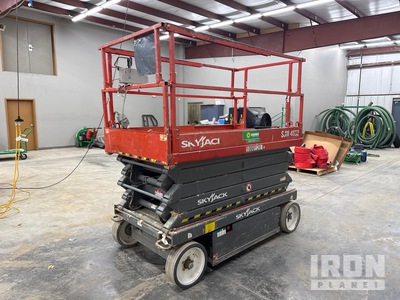 2015 Skyjack SJIII 4632 Electric Scissor Lift
