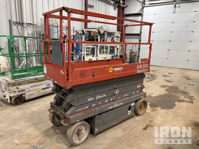 2017 Skyjack 3226 Electric Scissor Lift