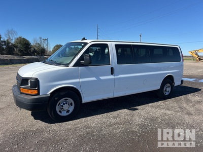 2016 Chevrolet Express 3500 Passenger Van