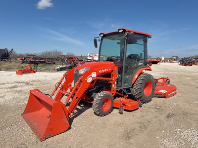 2023 Kubota LX2610HSDC 4WD Utility Tractor