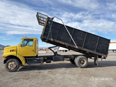 1997 Ford L8501 4x2 S/A Dump Truck