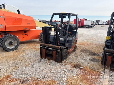 2015 Toyota 8FGCU20 4000 lb Cushion Tire Forklift