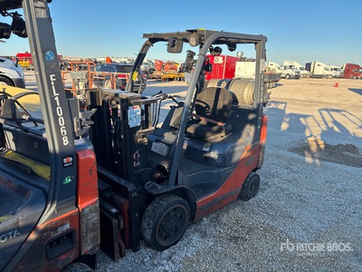 2014 Toyota 8FGCU20 4000 lb Cushion Tire Carrelli Elevatori