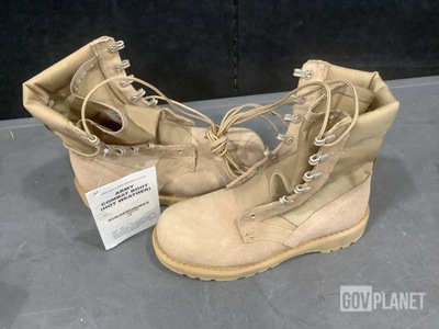 (32) Pairs of Combat Boots