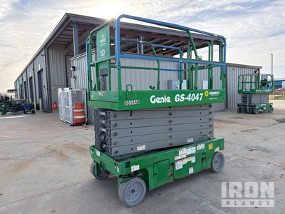 2016 Genie GS4047DC Electric Scissor Lift