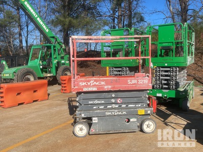 2017 Skyjack SJIII-3219 Electric Scissor Lift