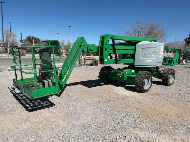 2016 Genie Z-45/25J 4WD Diesel Articulating Boom Lift 2016 Genie Z-45/25J 4WD Diesel Articulating Boom Lift