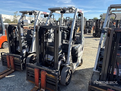 2015 Nissan CF40LP 4000 lb Pneumatic Tire Forklift