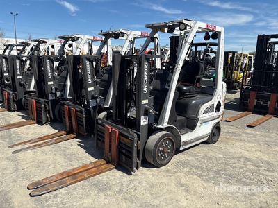 2015 Nissan CF40LP 4000 lb Pneumatic Tire Forklift