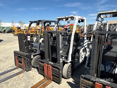 2015 Nissan CF40LP 4000 lb Pneumatic Tire Carretilla Elevadora