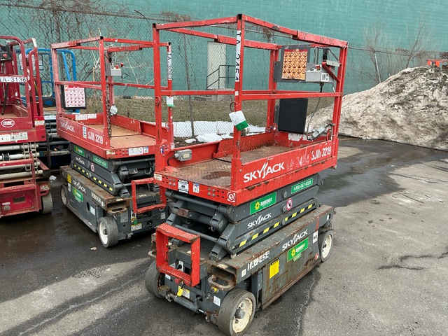 2016 Skyjack SJIII-3219 Electric Scissor Lift