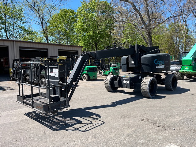 2018 Genie Z-60/37 4WD Hybrid Articulating Boom Lift 2018 Genie Z-60/37 4WD Hybrid Articulating Boom Lift
