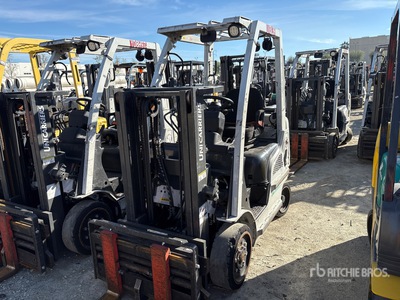 2015 Nissan CF40LP 4000 lb Pneumatic Tire Forklift