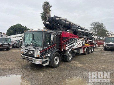 2020 Mack TE106 10x6 Twin-Steer Ciężarówka z pompą do betonu
