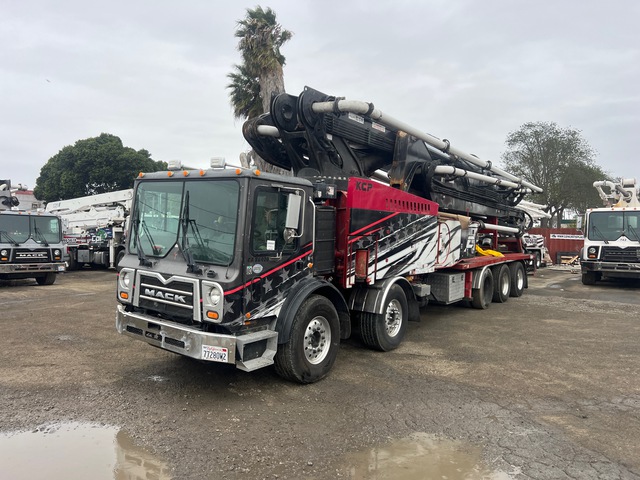 2020 Mack TE106 10x6 Twin-Steer Concrete Pump Truck