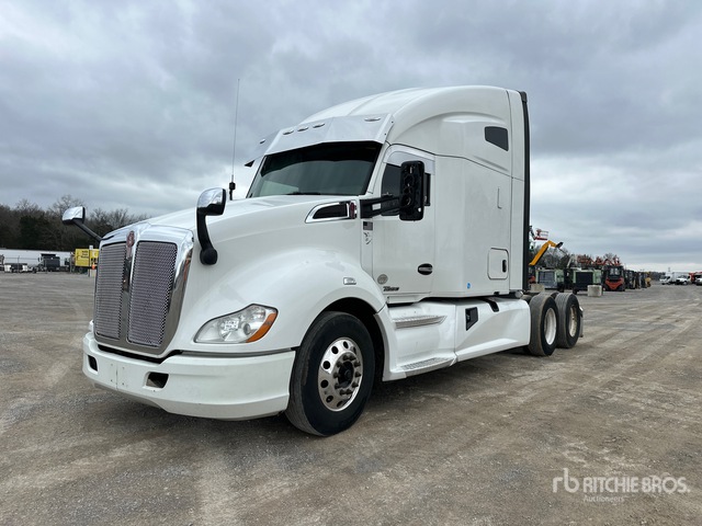 2020 Kenworth T680 6x4 T/A Sleeper Truck Tractor