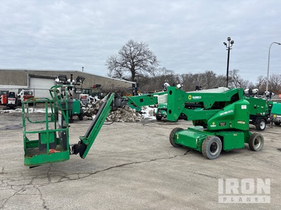 2017 JLG E400AJPN 2WD Electric رافعة بذراع