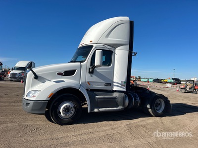 2018 Peterbilt 579 4x2 S/A Day Cab Truck Tractor