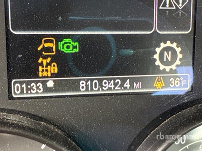 2016 Peterbilt 579 S/A Day Cab Truck Tractor