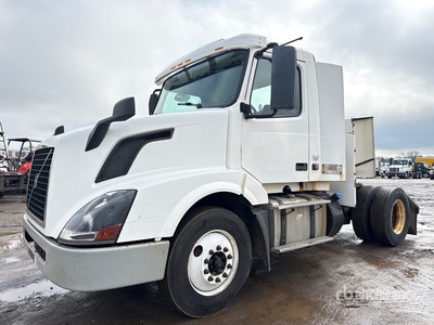 2016 Volvo VNL 4x2 S/A Dagcabine Trekker