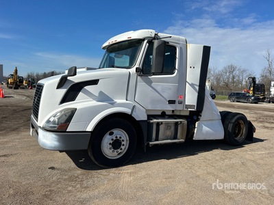 2017 Volvo VNL 4x2 تراكتور شاحنة (أحادي المحور)