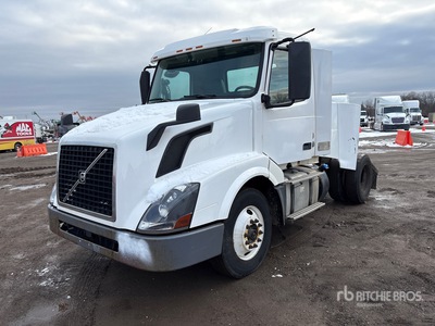 2016 Volvo VNL 4x2 S/A Day Cab Truck Tractor