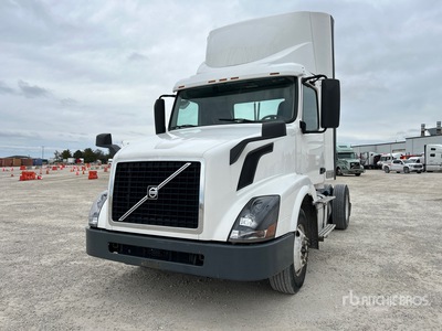 2016 Volvo VNL 4x2 S/A Day Cab Truck Tractor