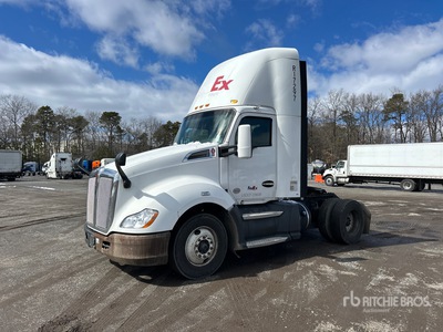 2016 Kenworth T680 4x2 S/A Day Cab Truck Tractor