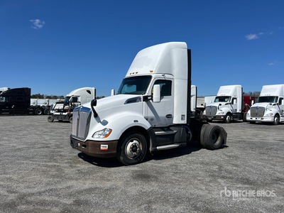 2016 Kenworth T680 4x2 S/A Day Cab Truck Tractor