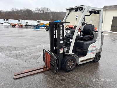 2014 Nissan CF40LP 4000 lb Pneumatic Tire Forklift