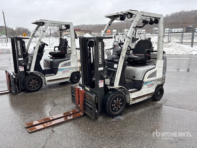 2014 Nissan CF40LP 4000 lb Pneumatic Tire Forklift