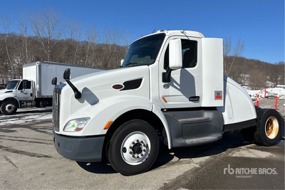 2016 Peterbilt 579 4x2 S/A Dagcabine Trekker