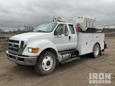 2011 Ford F-750 4x2 Extended Cab Camion de servicios