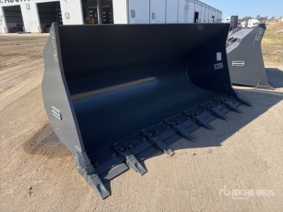 Develon 136 in 5.5 cyd General Purpose Wheel Loader Bucket - Fits Develon CO550YD (Unused)