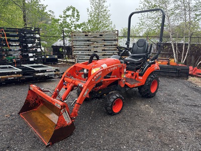 2022 Kubota BX23SLSB-R14-1 4WD Utility Tractor