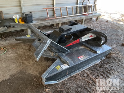 Brushfox Max-HD72HF 72 in Cahrgeuse débroussailleuse