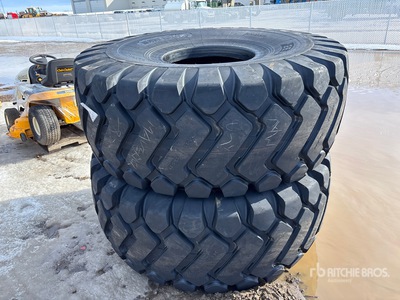 Quantity of (2) Maverick 29.5x25 Reifen (Unused)